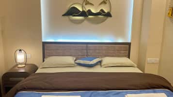Double Room | Iron/ironing board, free WiFi