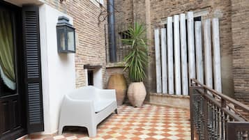 Luxe studio suite, uitzicht op de stad | Terras