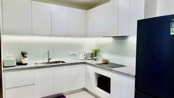 Microwave, oven