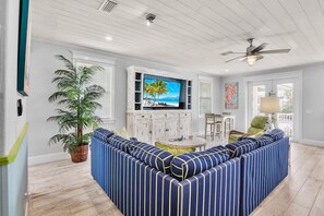 Smart TV, video games, foosball, table tennis - Two Houses from Beach! Rooftop, Pool & Game Room (Holmes Beach)