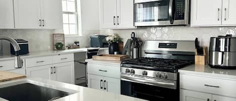 Microwave, oven, stovetop, dishwasher