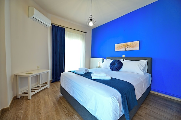 Casa | Tabla de planchar con plancha y wifi gratis