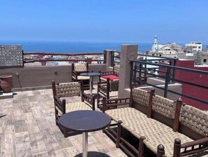 Property grounds - Apartment No. 2 in Tamraght (tamraght)