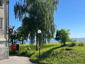 Property grounds - Wartheim holiday flat with private terrace (Heiden)