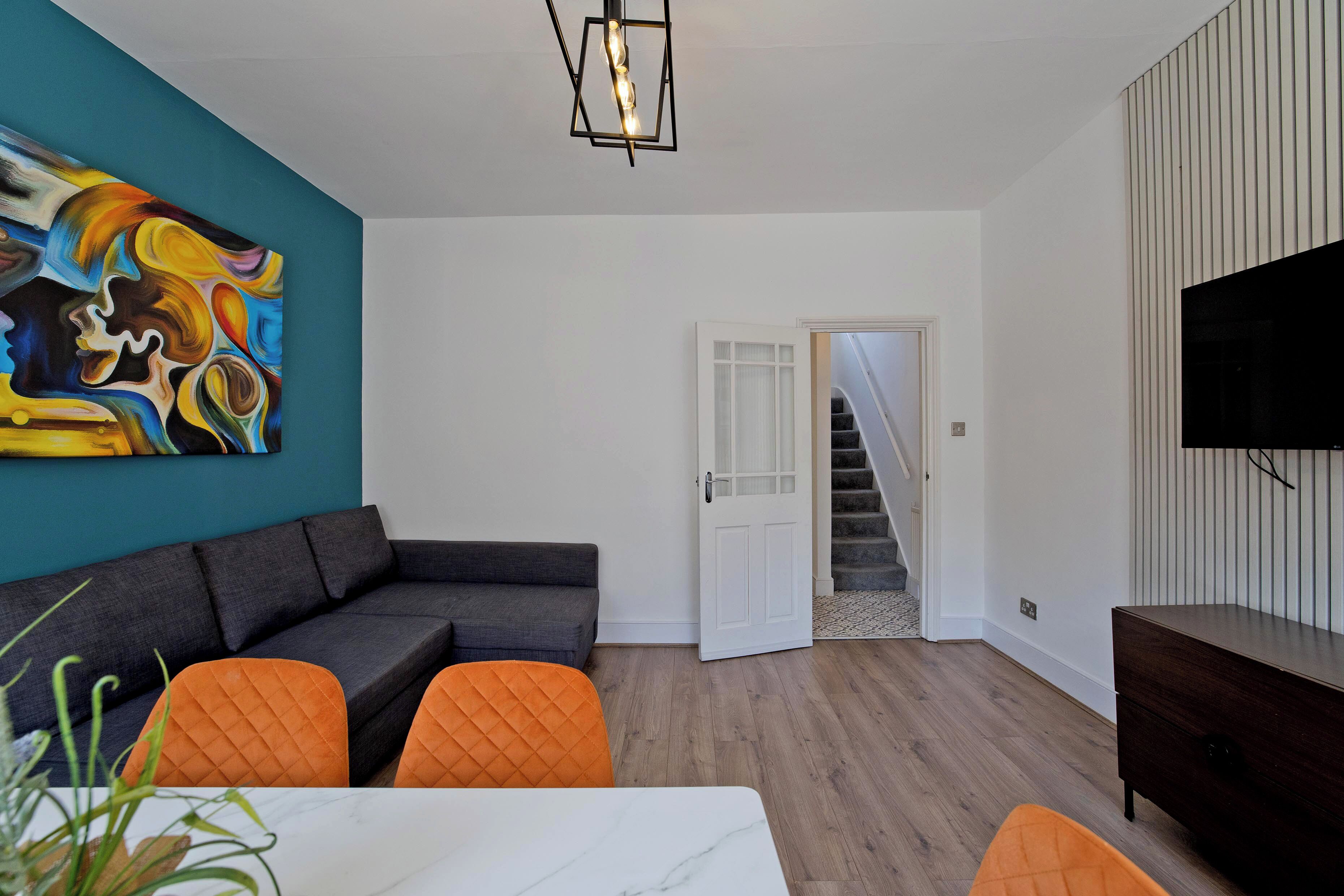 Apartment | Living area | Flat-screen TV
