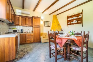 Huoneisto, 3 makuuhuonetta, patio, kaupunkinäköala | Sisätilat