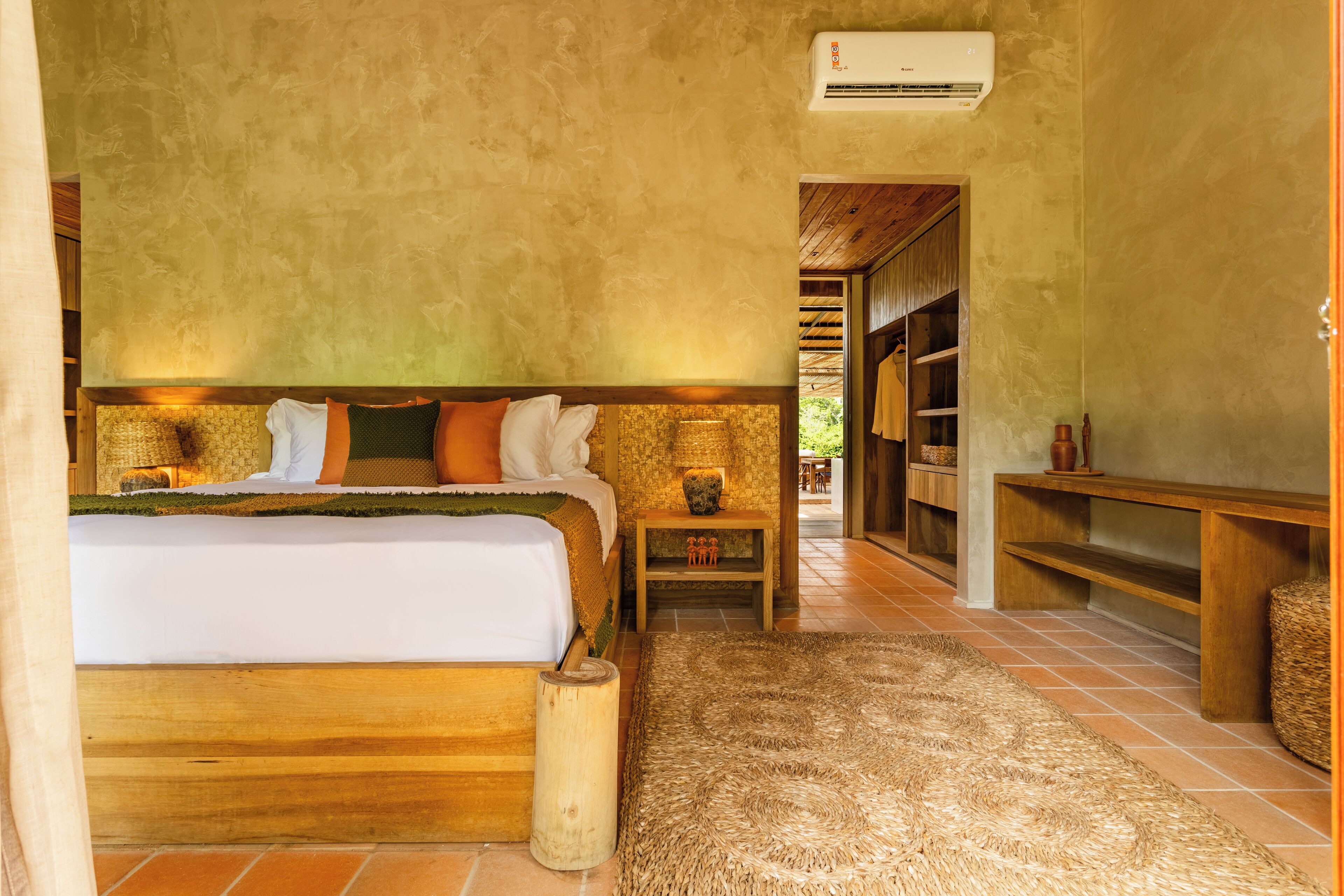 套房 (Central) | 高档床上用品、客房内保险箱、免费婴儿床、免费 WiFi