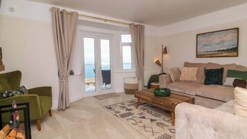 Cottage | Living area