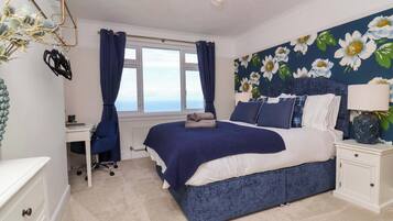 Cottage | 4 bedrooms, individually decorated, individually furnished, free WiFi