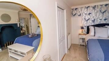 Cottage | 4 bedrooms, individually decorated, individually furnished, free WiFi