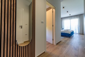 4 bedrooms, in-room safe, iron/ironing board, travel crib