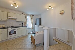 Apartment | Private kitchen | Electric kettle