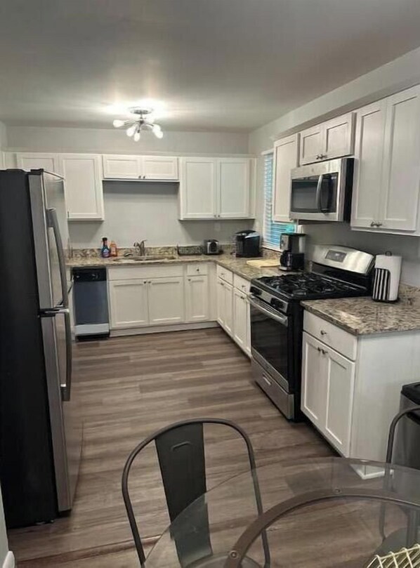 Microwave, oven, stovetop, dishwasher