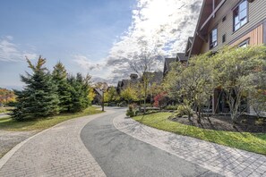 Exterior - 12 Versant Soleil (Mont-Tremblant)