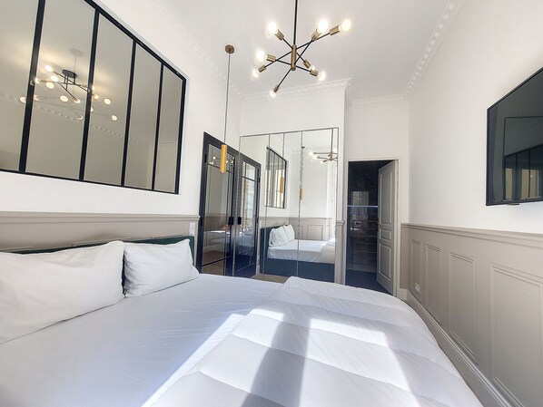 1 bedroom, iron/ironing board - N&J - EMERAUDE - CENTRAL - MODERN (Niza)