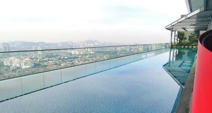 Nice 3-bedroom condo with beautiful and fun swimming pool in North Kuala Lumpur