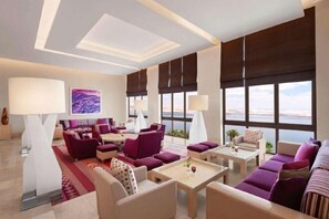 Interior - Hilton Dead Sea Resort & Spa (Shoonah Janoobiah District)