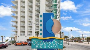 Unclassified image, 3 of 36, button - Fully Updated 1BR Oceanfront Oasis at Oceans One (Myrtle Beach)