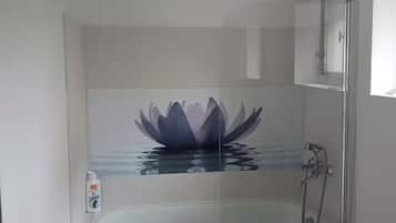 毛巾、肥皂、卫生纸