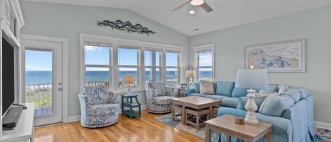 Una televisión, una oficina