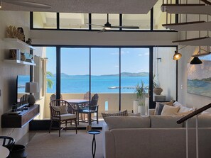 Téléviseur connecté, livres