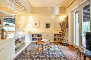 Interior - Luxury Villa Flaminia, 50 mt from the beach (Santa Margherita di Pula)