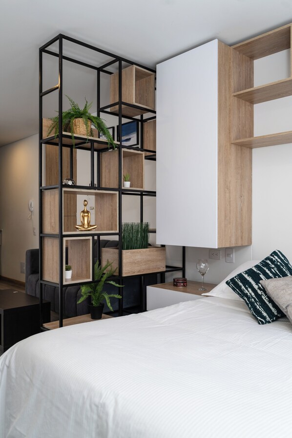 1 bedroom, iron/ironing board, WiFi, bed sheets