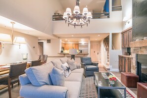 Smart TV, fireplace, books - Blue Mesa-Curate Telluride-Ski-In/Ski-Out, Village Core, Dog OK, Parking, Views (Mountain Village)