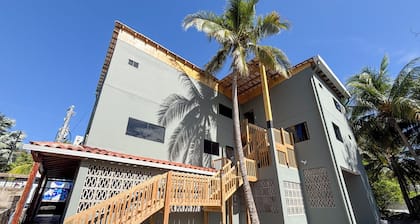 Lora Loca Inn