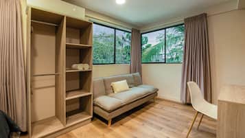 Standard Studio | Living area