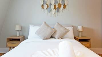 Apartment | 2 bedrooms, iron/ironing board, free WiFi