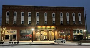 Exterior - Charming Hotel in Downtown Griffin! Walking Distance to Many Restaurants! (Griffin)