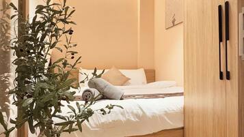 Appartement, vue ville | Bureau, rideaux occultants, chambres insonorisées