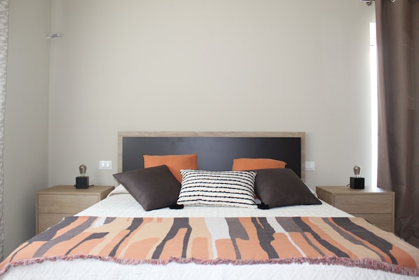 2 chambres, bureau, fer et planche à repasser, Wi-Fi gratuit