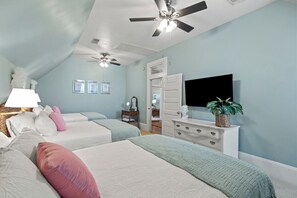 3 bedrooms, desk, iron/ironing board, free WiFi