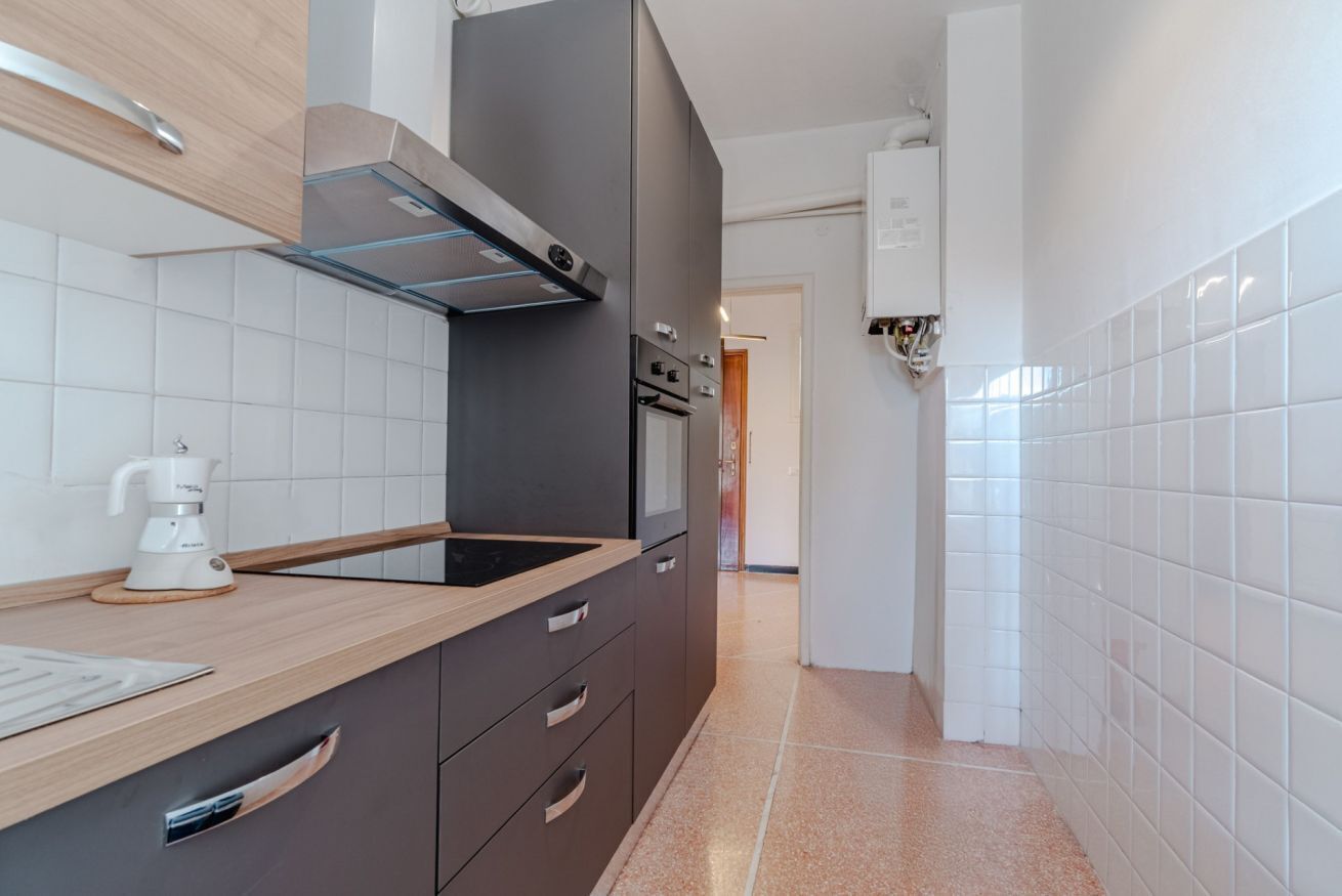 Stovetop, dishwasher, toaster, ice maker