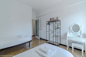 3 camere