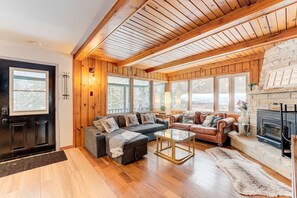 Televisor intel·ligent i llar de foc 