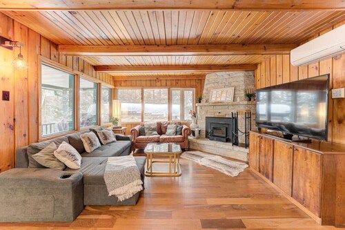 5BDR Tremblant Chalet in the Woods / Stone Firepl.