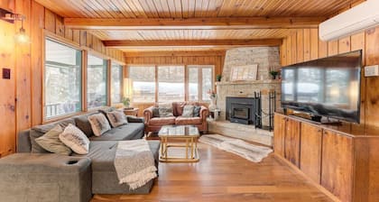 5BDR Tremblant Chalet in the Woods / Stone Firepl.