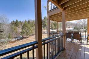 Property grounds - Érablière Charm | 2BDR | Pool - Mont-Tremblant (Unknown)