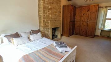 3 bedrooms, individually decorated, individually furnished, free WiFi