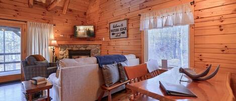 TV, fireplace, DVD player
