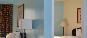 GUEST COTTAGES & SUITES