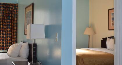 GUEST COTTAGES & SUITES