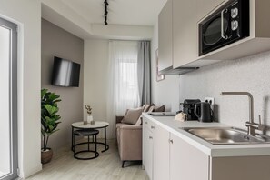 SOL Meteor | Living area