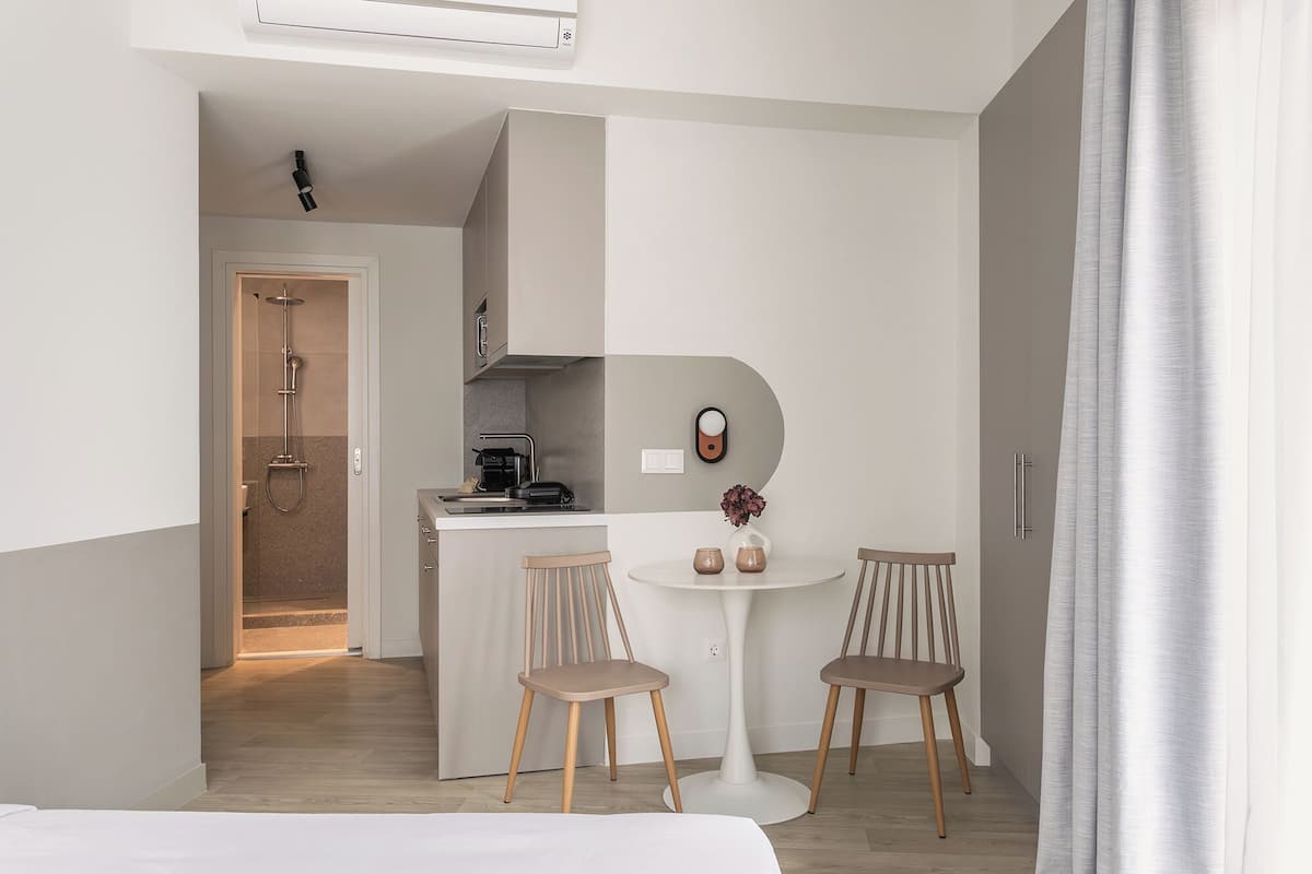 SOL Flare | Living area