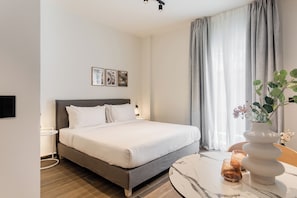 KLEO Eos | Iron/ironing board, free WiFi