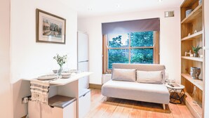 Unclassified image, 4 of 152, button - Imperial Earls Court Apartments (London)