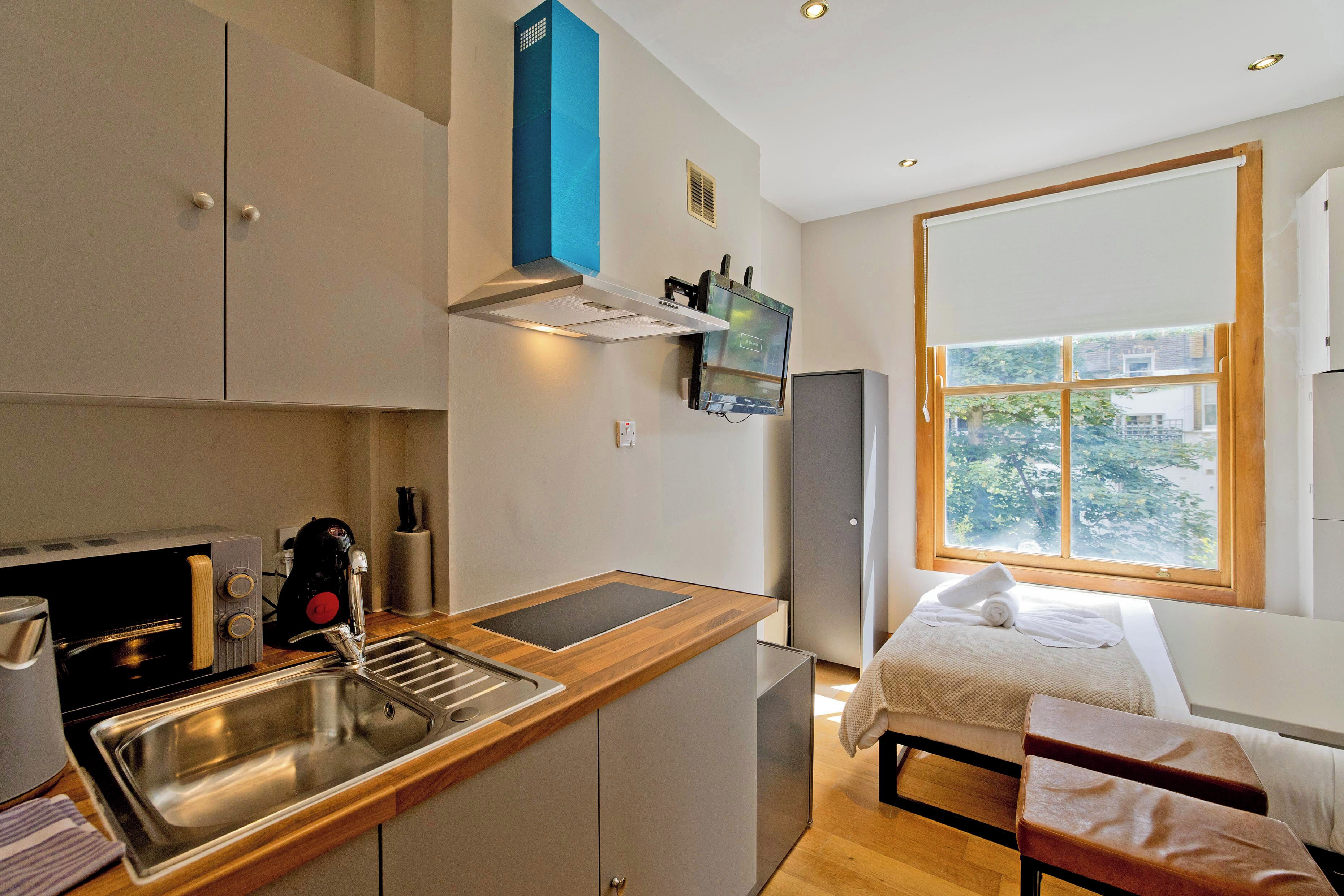 Basic-Studio | Eigene Kochnische | Wasserkocher